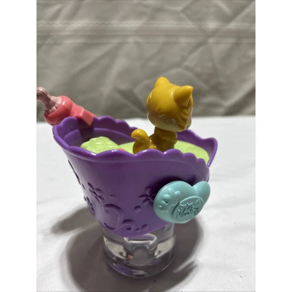 LPS Littlest Pet Shop Rare 2005 First Gen Magnetic Magic Motion Yellow Cat